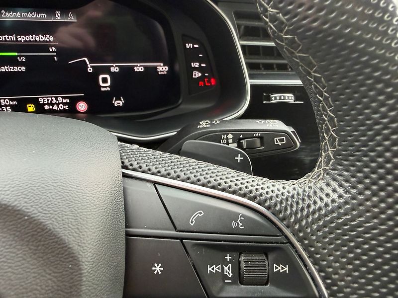 Audi Q7 S-Line  210kW Matrix - fotka 9 z 25