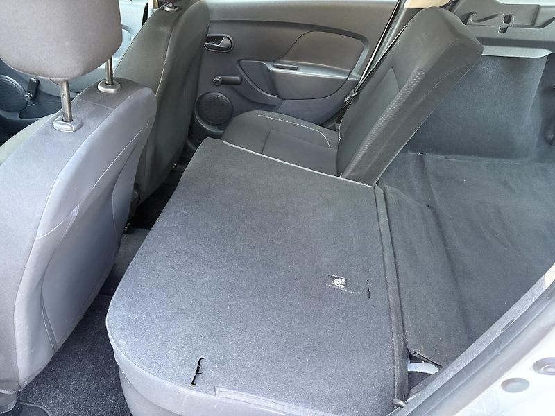 Dacia Logan (2018) 1.0 SCe 54 kW - fotka 11 z 12