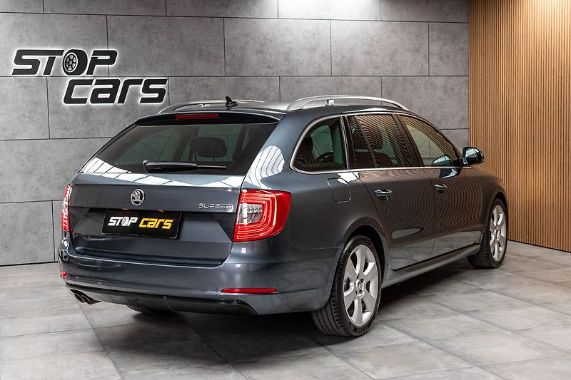 Škoda Superb 2.0 TDI DSG AMBITION BUSINESS - fotka 6 z 32