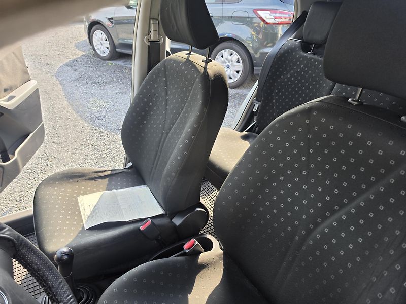 Toyota Yaris 1.0 VVTi klimatizace  - fotka 14 z 20