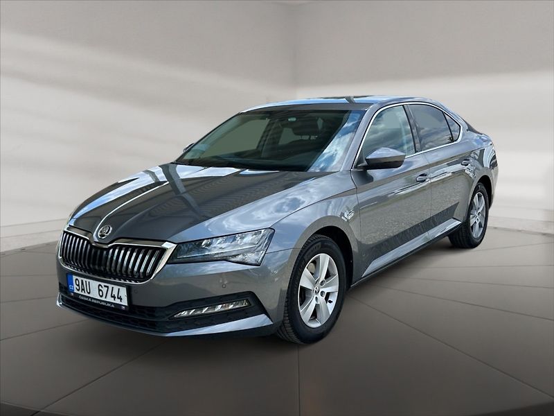 Škoda Superb 1,5 TSI Ambition - fotka 3 z 11