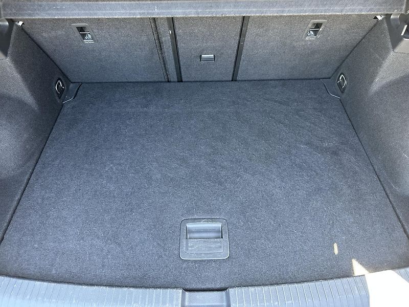 Volkswagen T-Roc 2.0 TDI DSG SPORT - fotka 22 z 23