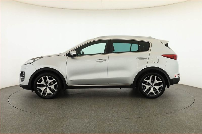 Kia Sportage (2018) GT Line 2.0 CRDi, 4X4 - fotka 3 z 21