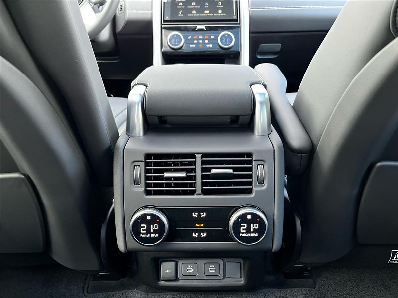 Land Rover Discovery (2026) 3,0 Dynamic HSE D350 AWD - fotka 18 z 25
