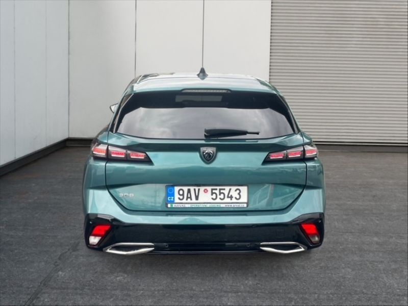 Peugeot 308 1,2 PT 130 Allure - fotka 5 z 11