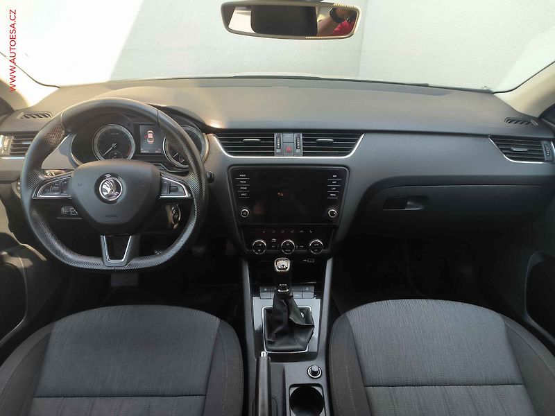Škoda Octavia (2018) 2.0TDI 4x4, ČR, Style, navi - fotka 8 z 22