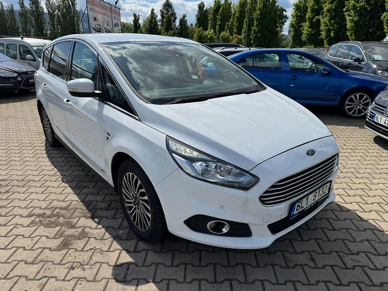 Ford S-MAX (2019) 4X4 2,0 TDCI 140KW TAŽNÉ DPH - fotka 7 z 41