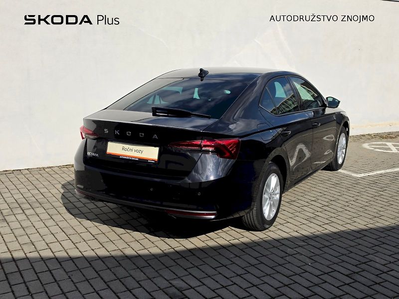 Škoda Octavia (2024) 1,5TSI 110KW SELECTION - fotka 2 z 31