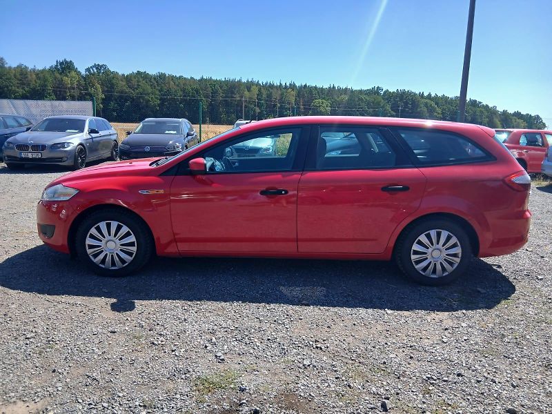 Ford Mondeo 2.0 TDCI, automat - fotka 19 z 31