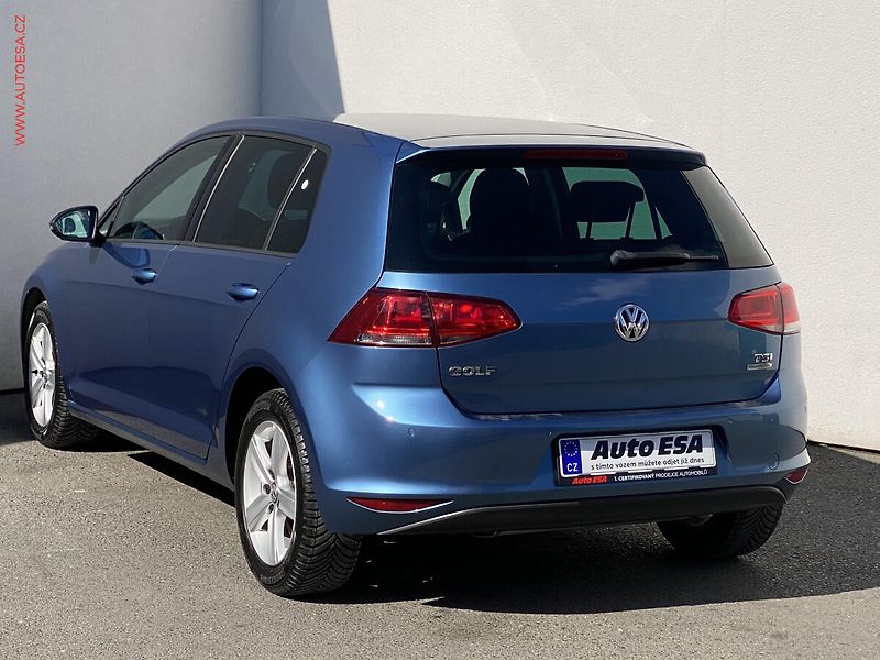 Volkswagen Golf (2013) 1.2 TSi, Comfortline, park. - fotka 6 z 16