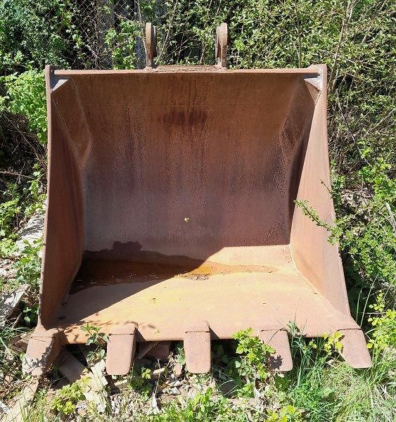 Unex DH 421 bagr i vrchovka 29.5t  - fotka 8 z 10