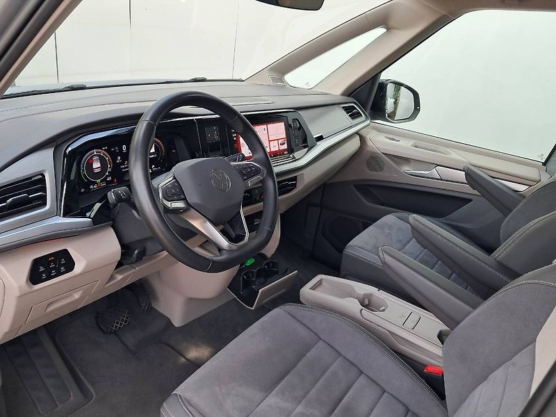 Volkswagen Multivan (2025) LONG Life 1.5 TSi P-HEV 130-18 - fotka 20 z 31