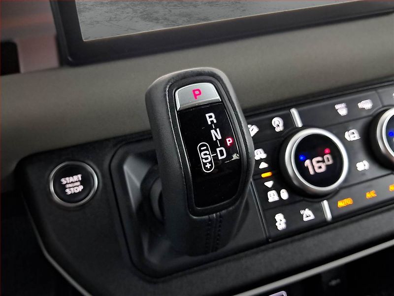 Land Rover Defender (2023) D250 AWD - fotka 16 z 20