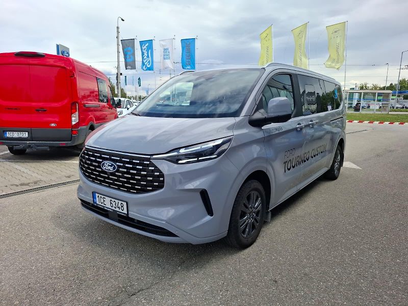 Ford Tourneo Custom Titanium L2, Tourneo, 2.0 EcoB - fotka 7 z 15