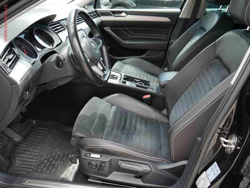 Volkswagen Passat (2020) 2.0TDi, ČR, Elegance, DSG - fotka 9 z 21