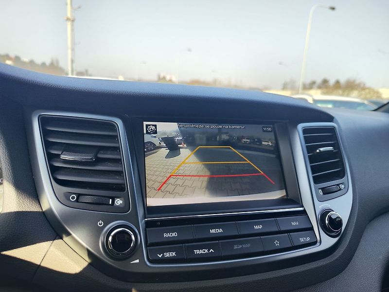Hyundai Tucson 1.6 T-GDI/130kW Trikolor - fotka 18 z 29