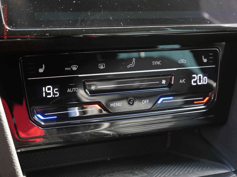 Volkswagen Passat (2021) 2.0 TDi, R-Line, DSG, TZ, - fotka 16 z 27