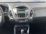 Hyundai ix35 (2011) 2.0CRDi 4x4, AT, kůže, park - náhled 12