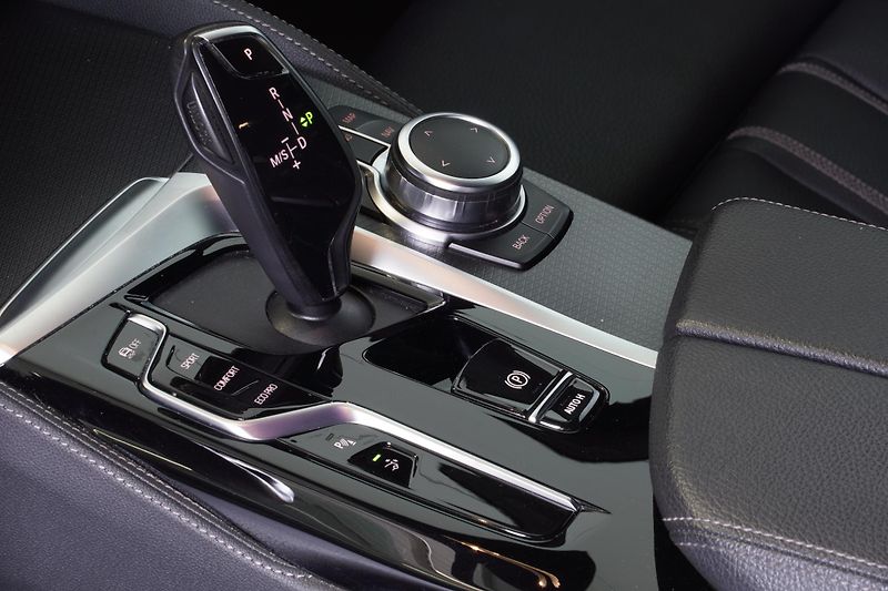 BMW Řada 6 640i Xdrive,ČR,1.MAJ,DPH - fotka 15 z 32