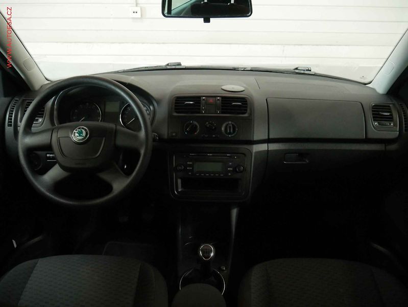 Škoda Fabia (2012) 1.4i, 1.maj,ČR, servis.kniha - fotka 8 z 16