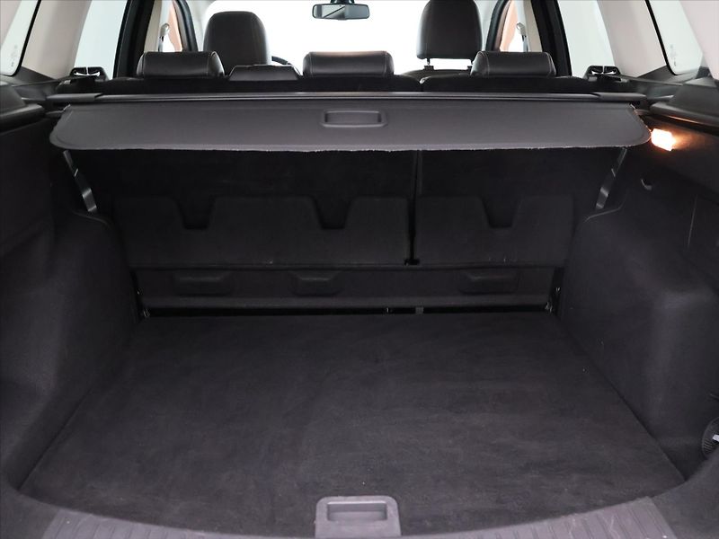 Ford Kuga 2,0 TDCi 132 kW 4x4 - fotka 10 z 28