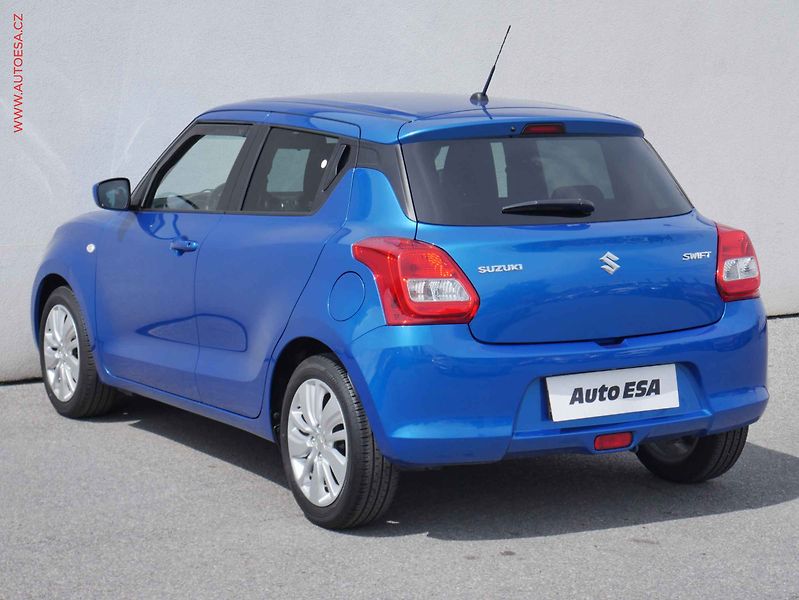 Suzuki Swift (2019) 1.0 Boosterjet, ČR, AC - fotka 6 z 18