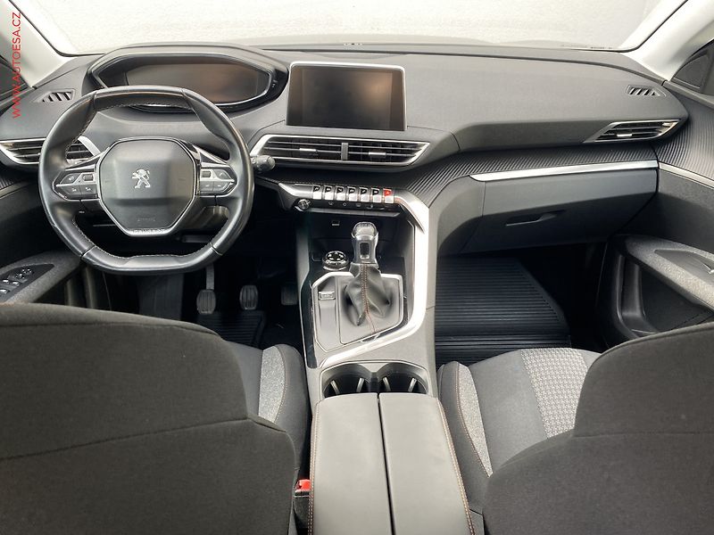 Peugeot 3008 (2018) 2.0 HDi, ČR, Active - fotka 8 z 19