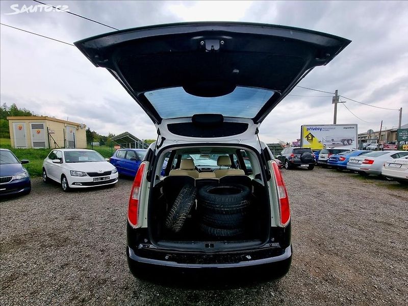 Škoda Roomster (2007) 1,2 12V HTP Com - fotka 16 z 22
