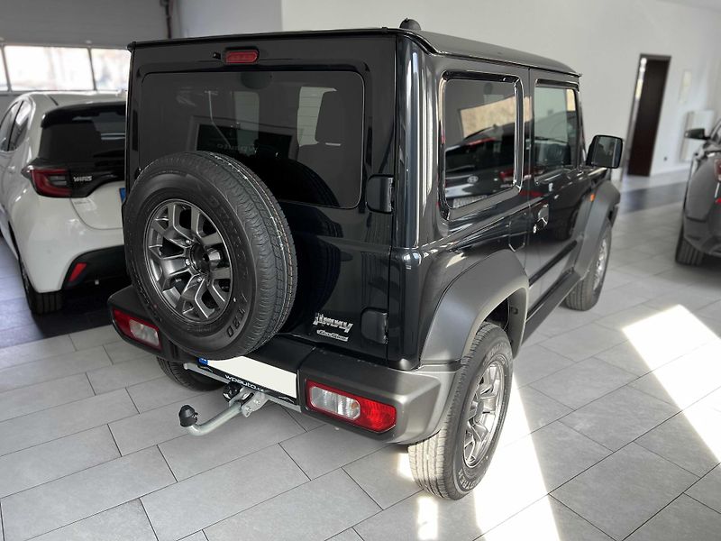 Suzuki Jimny ALLGRIP 1.5VVT AUTOMAT 4-MÍSTA - fotka 4 z 17