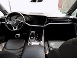 Volkswagen Touareg (2018) 3.0TDI/R-Line/4x4/AT/Matrix/ - náhled 21