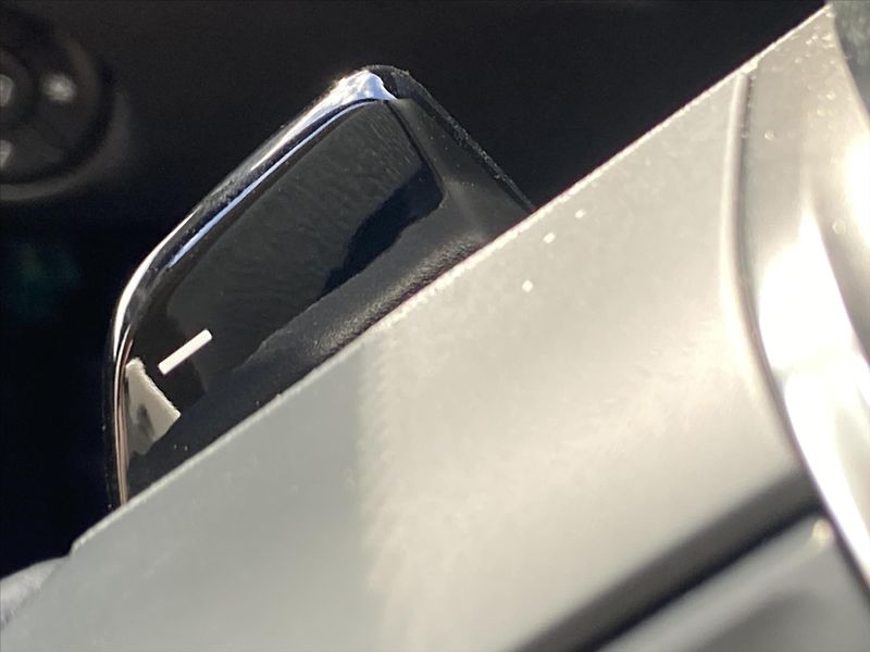 Citroën C4 1,2 PT 96kW Shine Aut Kůže HUD - fotka 19 z 34