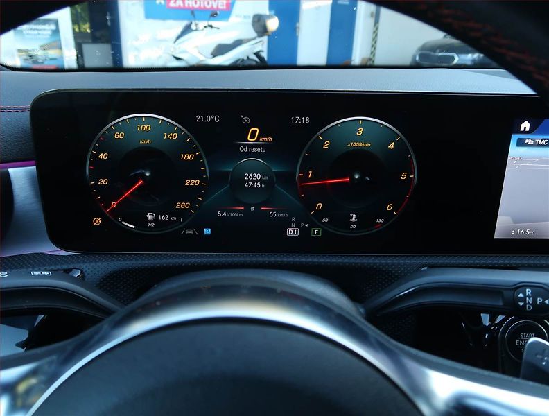 Mercedes-Benz CLA (2020) AMG Paket 200 d - fotka 11 z 21