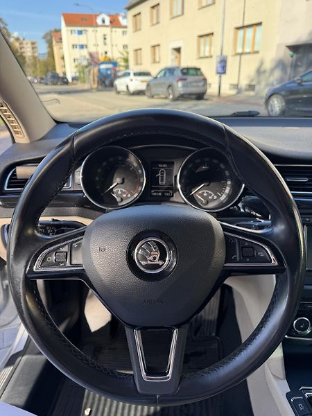 Škoda Superb 2.0TDI 4x4 125kW - fotka 13 z 22