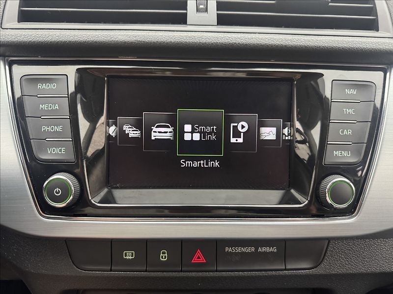 Škoda Fabia 1,2 81kW LED AC NAVI SENZORY - fotka 16 z 35