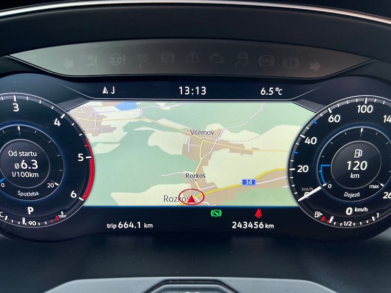 Volkswagen Passat (2017) 2.0 TDI R-Line LED , NAVI - fotka 14 z 14