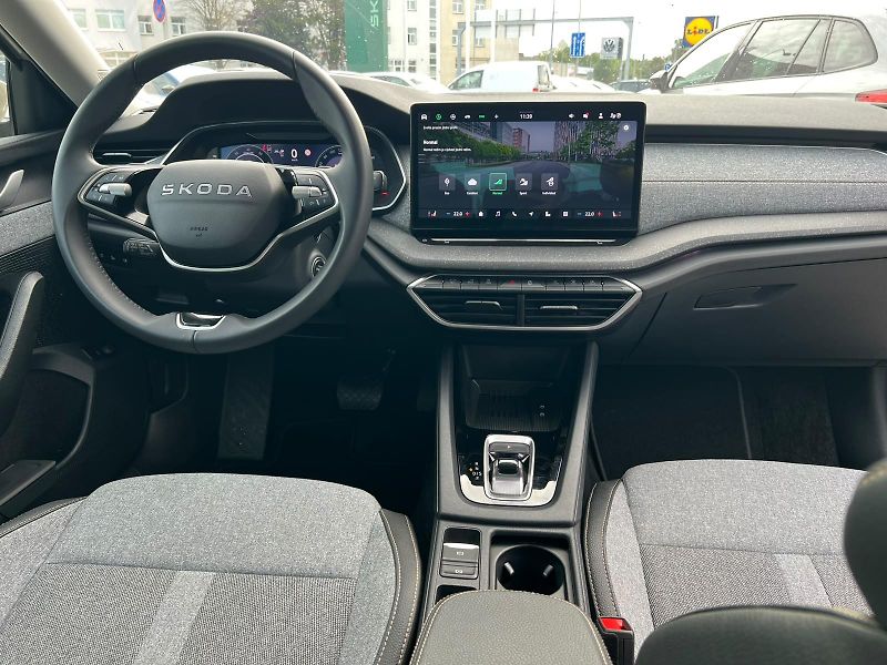 Škoda Octavia Top Selection 1,5 TSI 110 KW D - fotka 5 z 26
