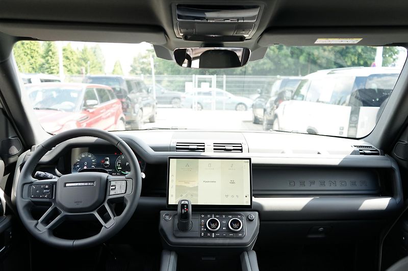 Land Rover Defender (2026) 110 X-Dynamic SE P300e       - fotka 22 z 37