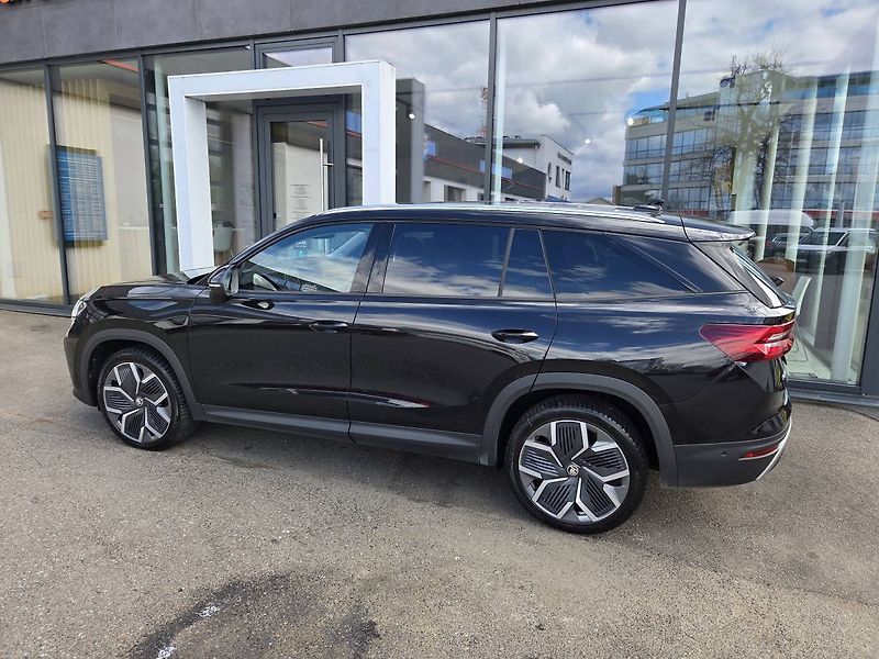 Škoda Kodiaq (2024) 2.0 TDI DSG 4x4 Exclusive 7mís - fotka 2 z 55