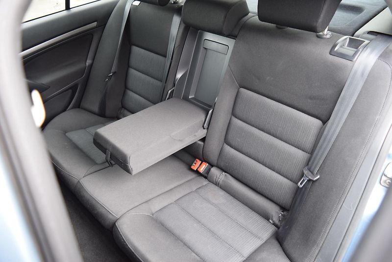 Škoda Octavia (2008) 1.8TSI 118kwELEGANCE KLIMA ALU - fotka 15 z 44