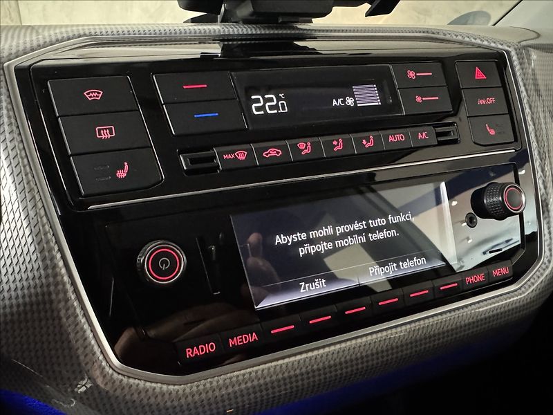 Volkswagen e-up! 61kW Style LED Kamera APP - fotka 34 z 45