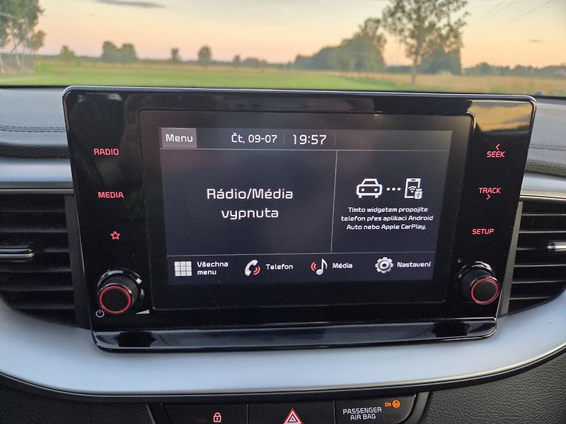 Kia Ceed (2022) 1.0 T-GDI 74 kW Spin,CZ,DPH - fotka 19 z 26