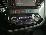 Mitsubishi Outlander (2017) 2.2 DI-D, 4X4, Automat - náhled 15