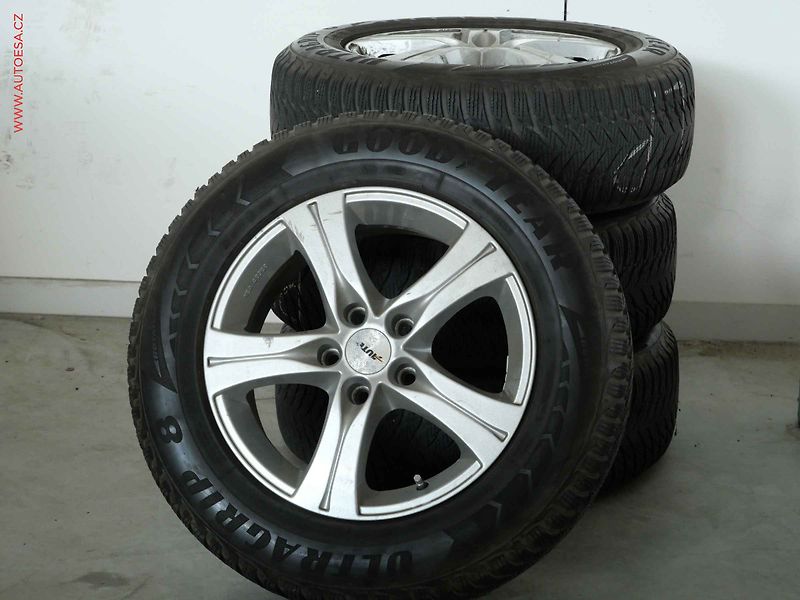 Volkswagen Tiguan (2012) 1.4 TSi 4x4, ČR, Sport - fotka 24 z 24