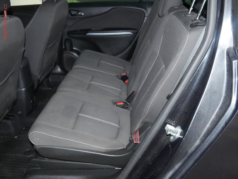 Opel Zafira (2013) 2.0 CDTI, servis.kniha - fotka 10 z 21