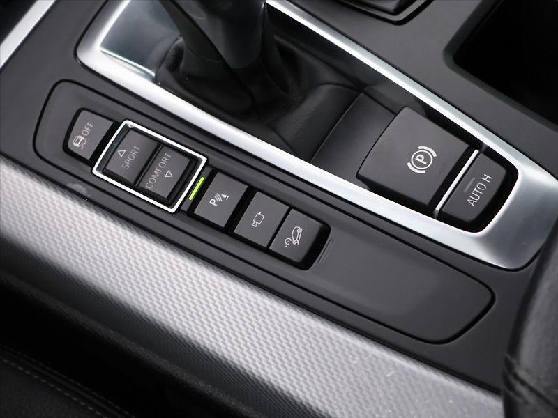 BMW X5 3,0 30d 190 kW CZ DPH xDrive - fotka 30 z 41