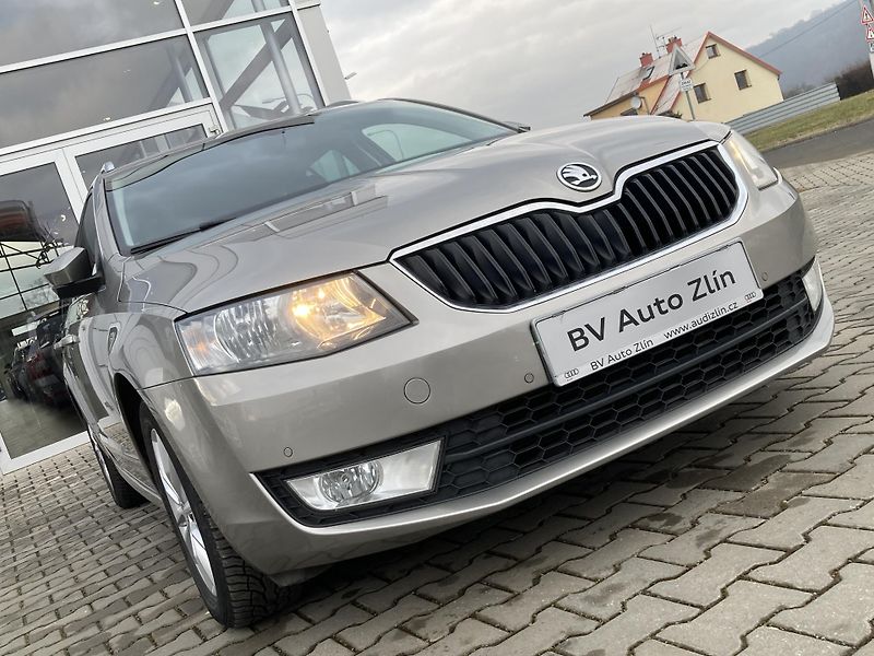 Škoda Octavia (2017) Combi TDI DSG hezký vůz! - fotka 28 z 28