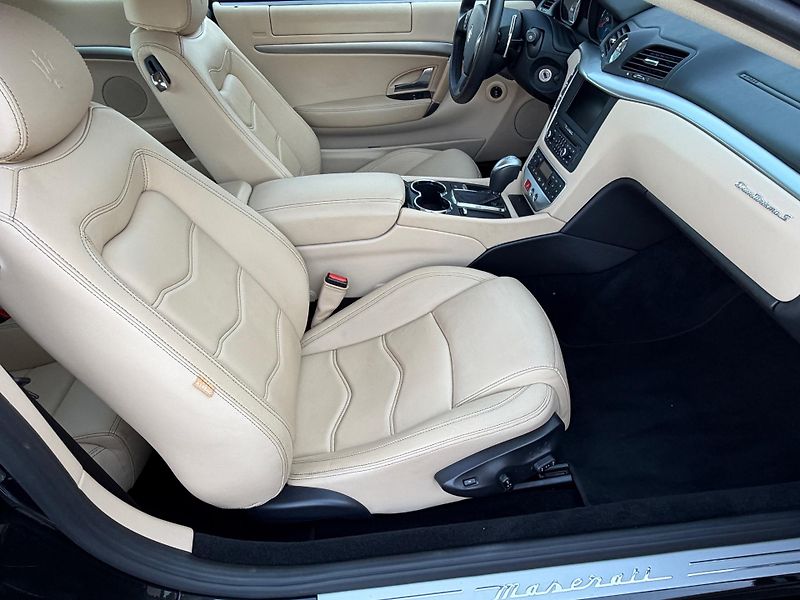 Maserati Granturismo (2012) S 4.7 V8 1. MAJITEL 33.222 km! - fotka 20 z 57