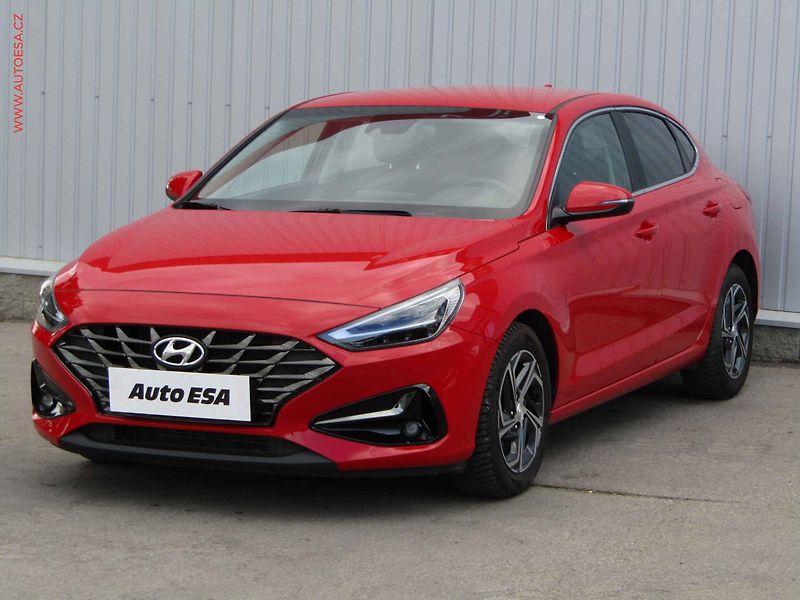Hyundai i30 (2022) 1.0 T-GDi Fastback, 1.maj,ČR - fotka 3 z 22