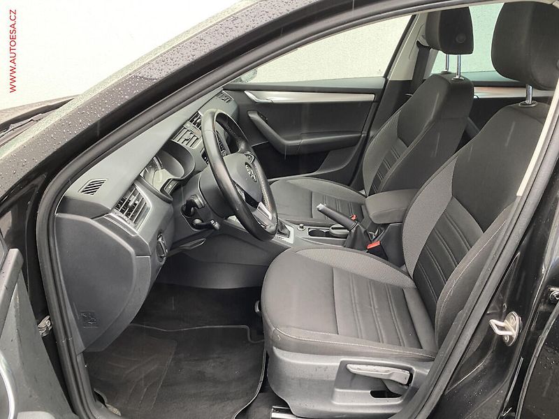 Škoda Octavia (2020) 1.5 TSi, Ambition, DSG, navi - fotka 9 z 17