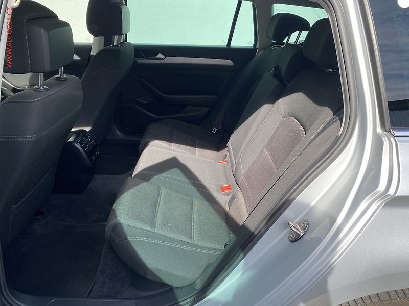 Volkswagen Passat (2018) 2.0 TDi 4x4, Comfortline, DSG - fotka 14 z 19